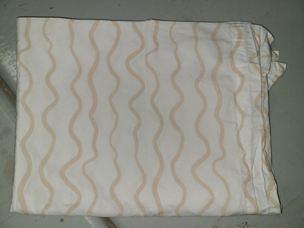 Crate & Barrel “Wavy Stripes - Light Peach" Toddler Flat Sheet