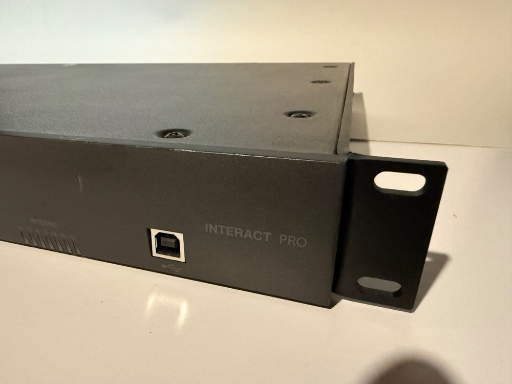 CLEARONE INTERACT PRO AUDIO CONFERENCE PROCESSOR 860-154-055 w/ Power Adapter