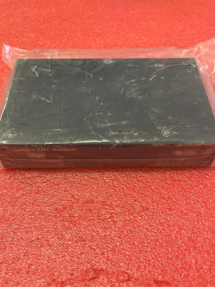 CAMERA PLUS TRANSMITTER / RECEIVER, NO CABLES