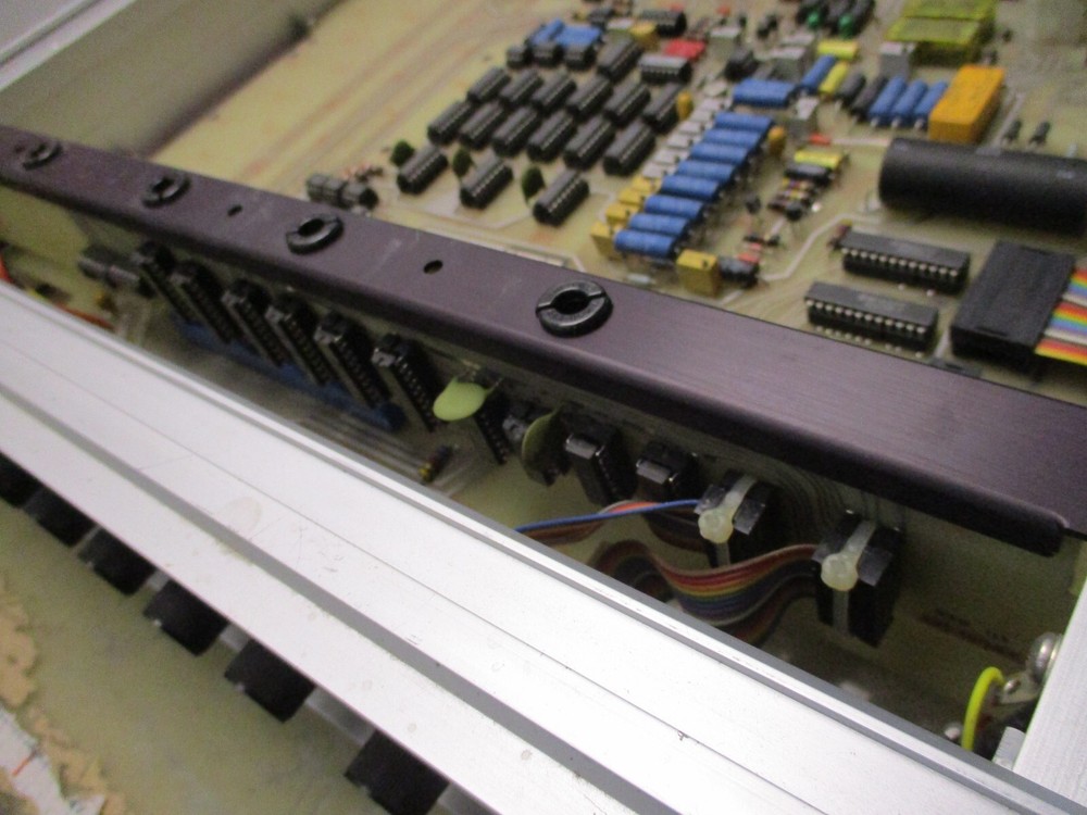 EDC Model 521 Programmable DC Calibrator Untested For Parts Only [18-.5]