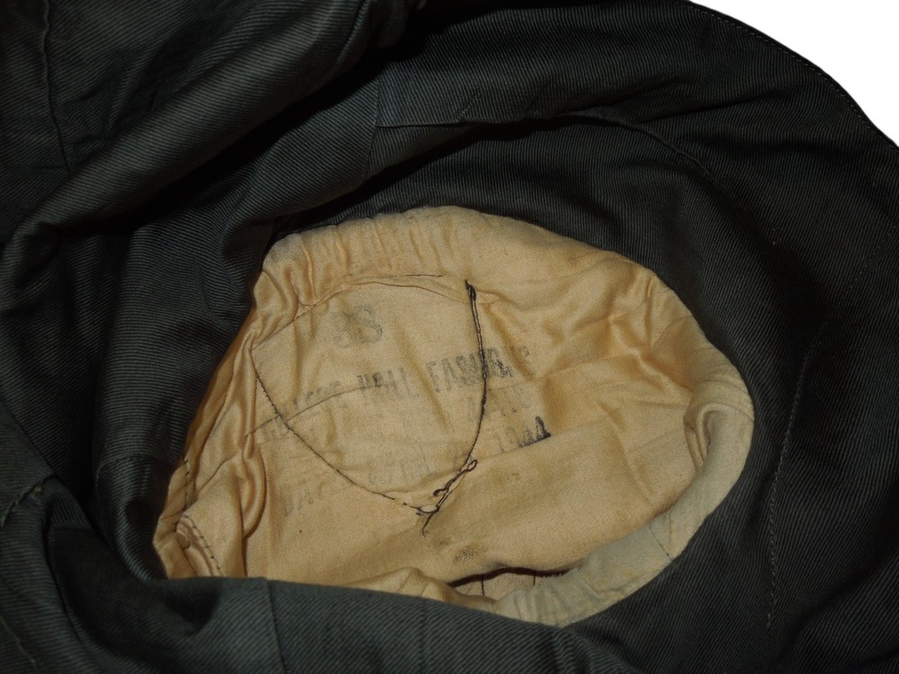 WWII USMC 4th Marine Division Named Technical Sergeant Uniform Jacket Ribbons
