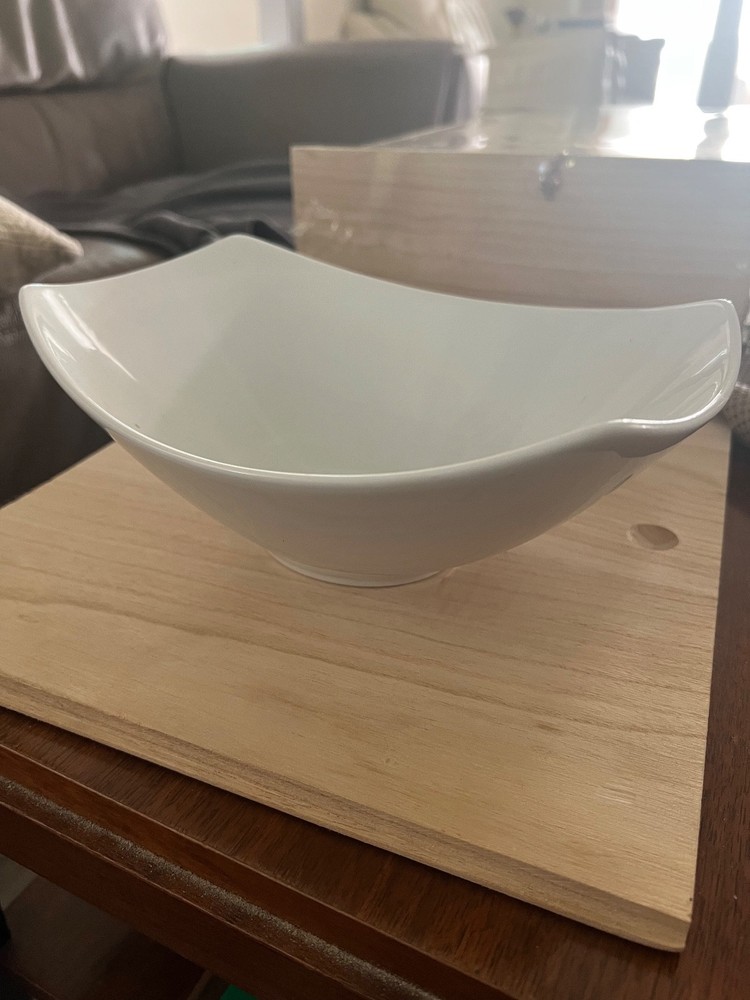 On The Side Set Of 4  Serving Bowls Entertaining Stackable White