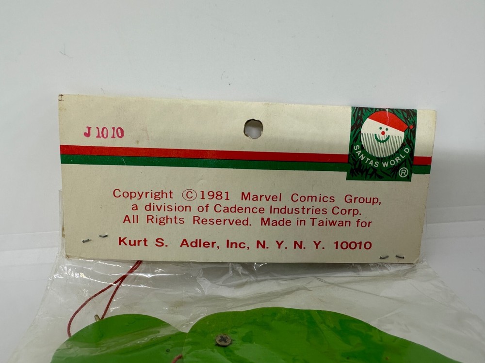 1981 Marvel Comics Santas World Kurt S Adler The Hulk Pull Puppet NEW Inv-2123
