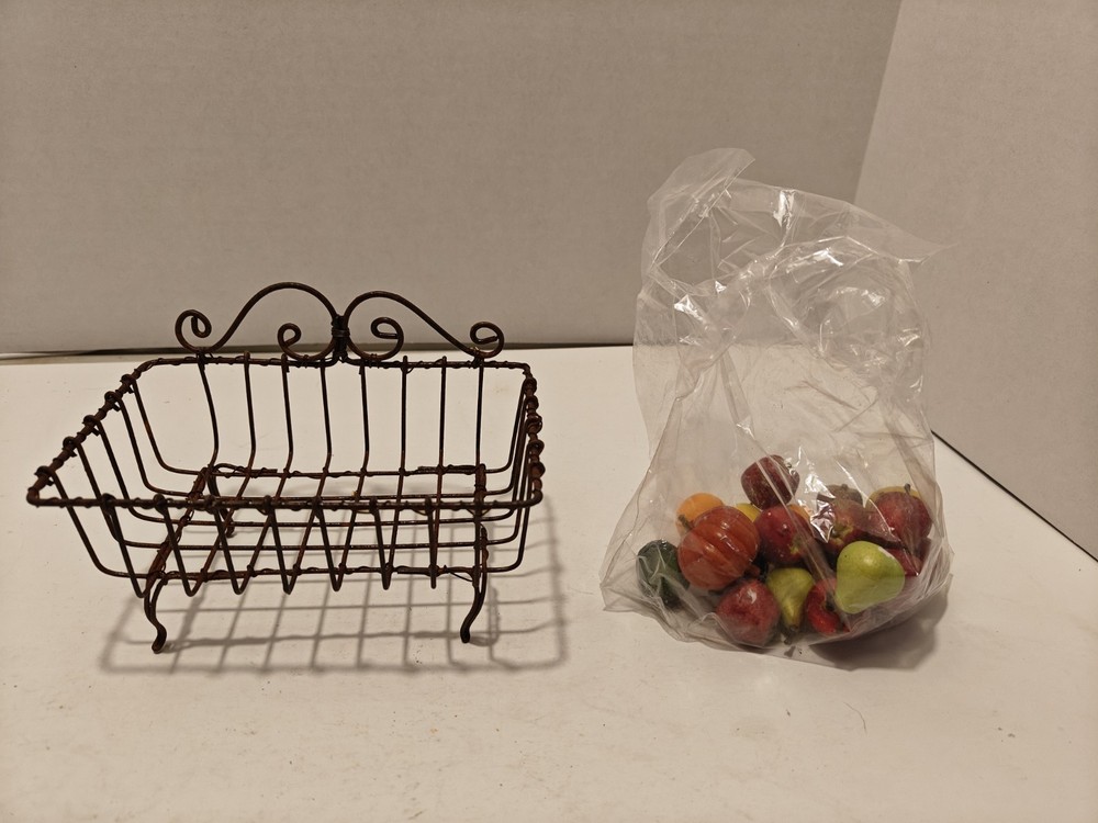 Decorative Small Fruit Basket