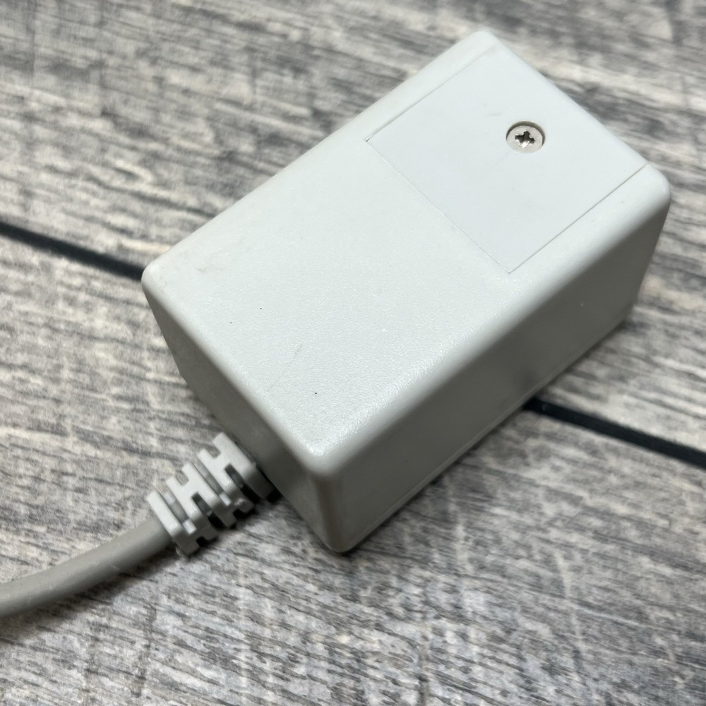 Vintage Apple Macintosh MODUNet Network Adaptor