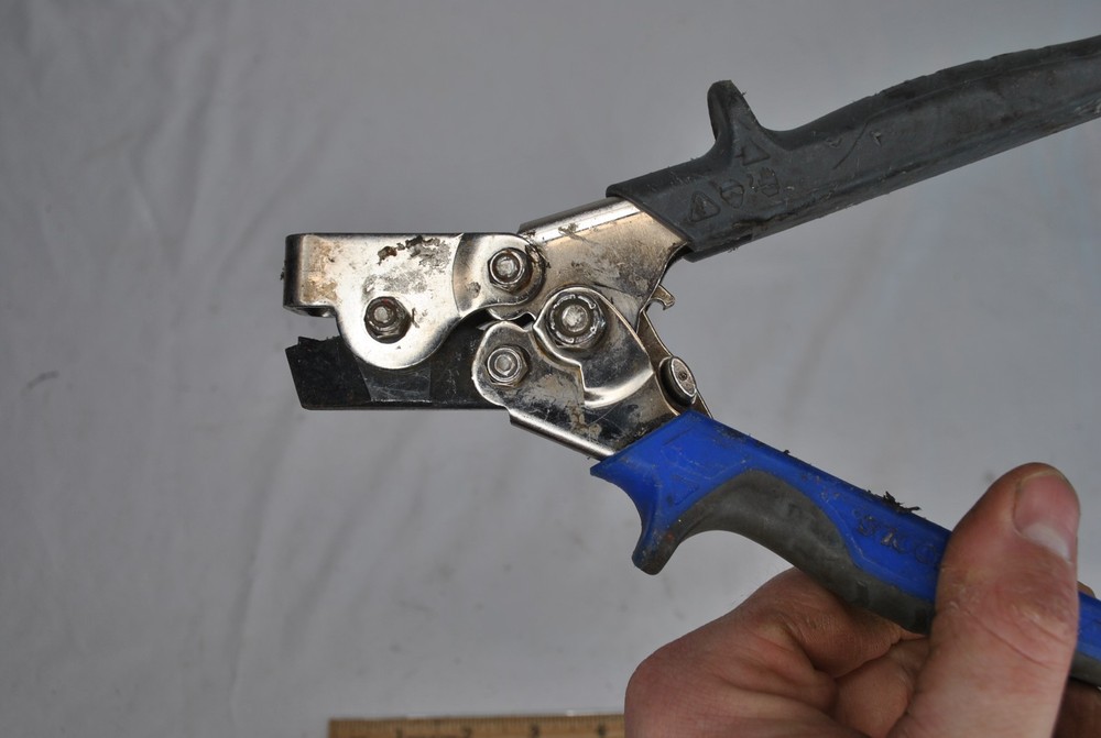 Klein Tools 86528 Snap Lock Punch