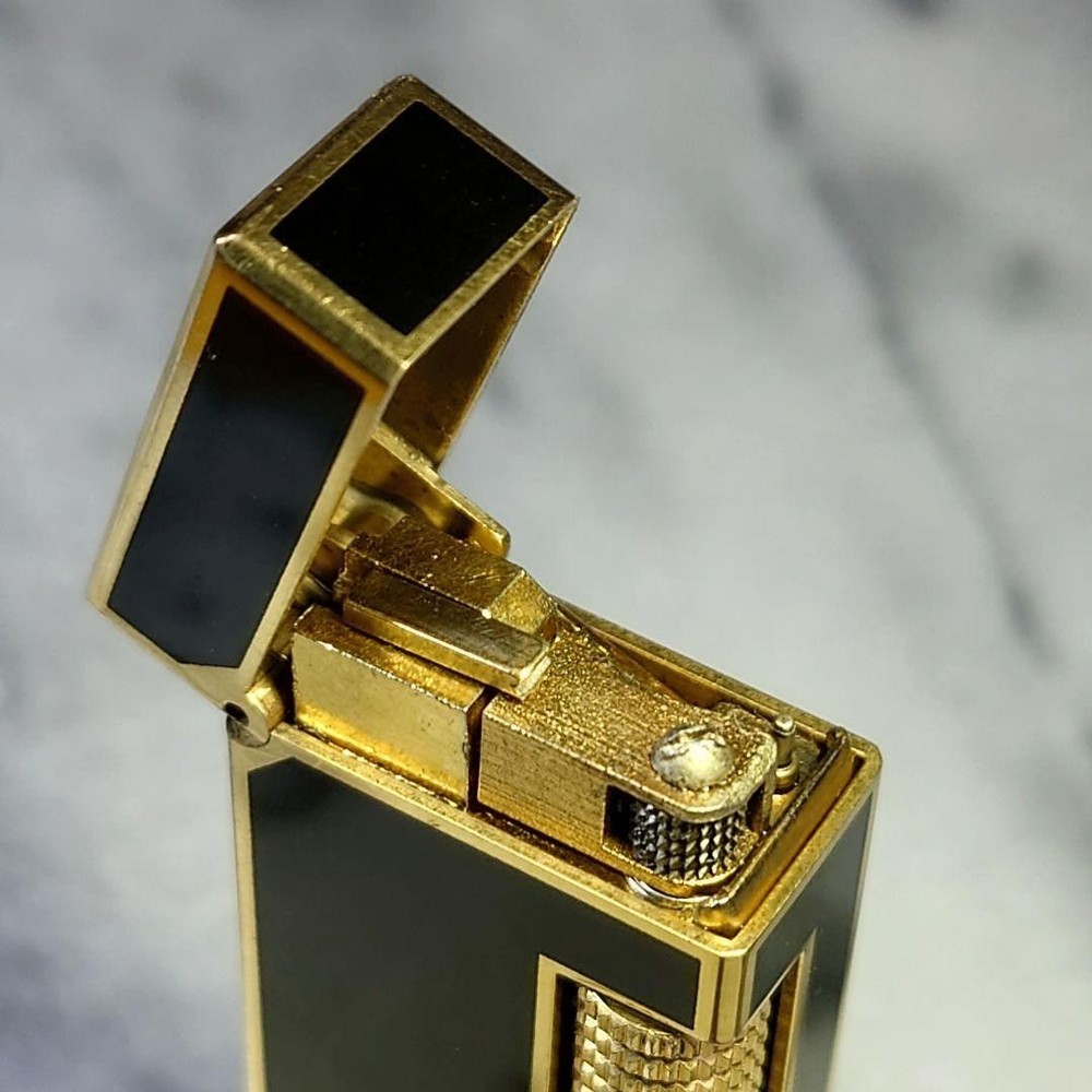 Vintage Dunhill Rolla gas lighter Black lacquer Working Condition
