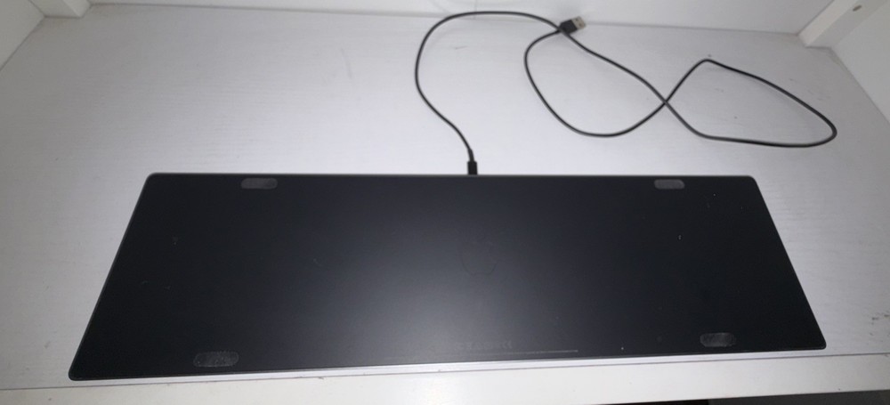 Apple A1843 Wireless Bluetooth Magic Keyboard With Numeric Keypad BLACK