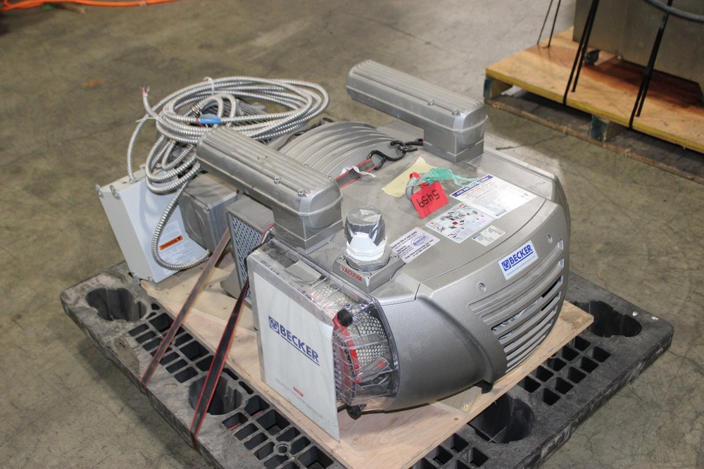 NICE Becker VTLF2.250 Vacuum Pump  CLEAN