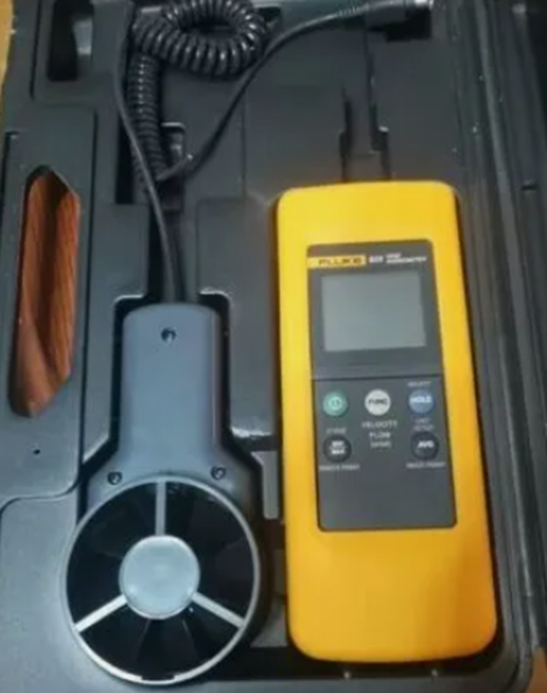 NEW FLUKE 925 Impeller Anemometer Meter Wind Velocity Temperature