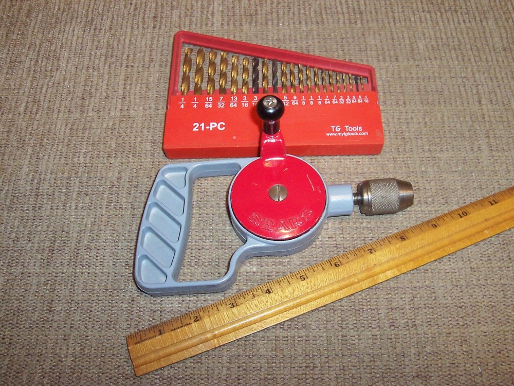 Sears Hand Crank Drill & 21 Piece TG Bit Set Workshop Woodworking Tools