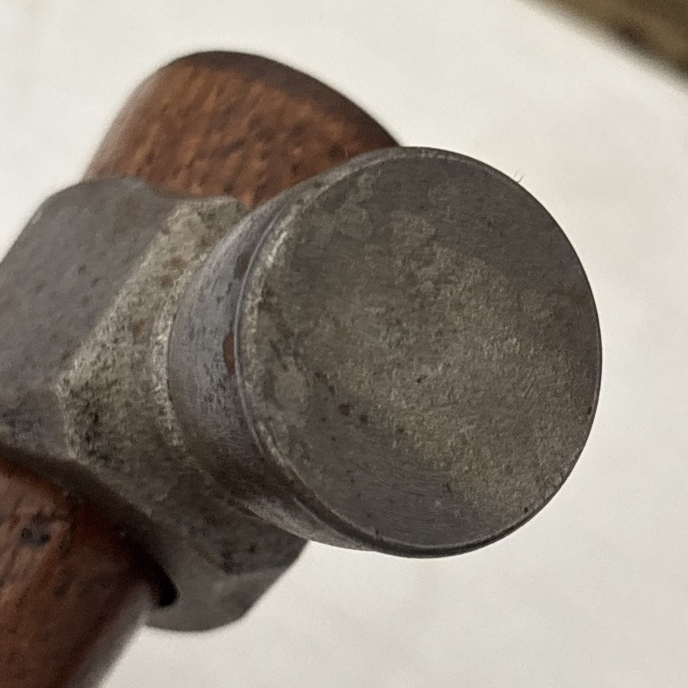 Tomahawk Keyhole Type W Custom Leather Sheath 22”