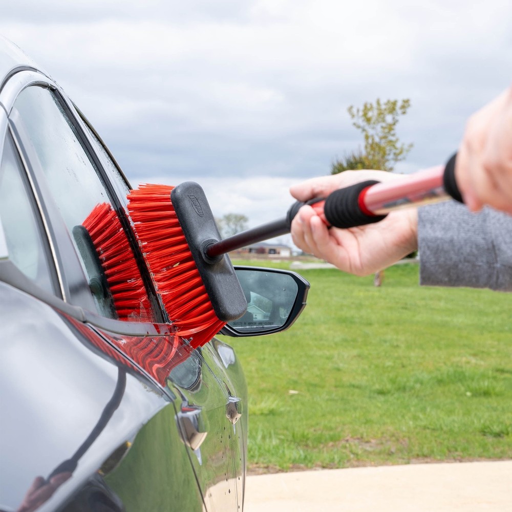 Flow-Thru Telescoping Wash Brush W/ Extendable Handle