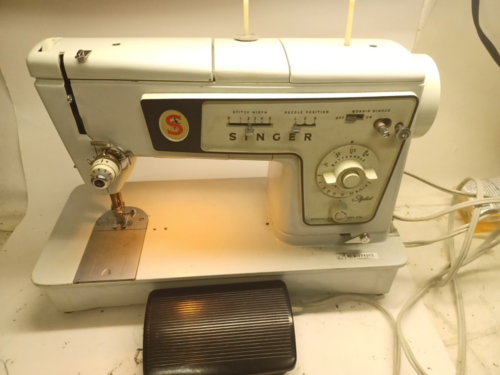 Singer Sewing Machine Zig Zag Model 478 Working