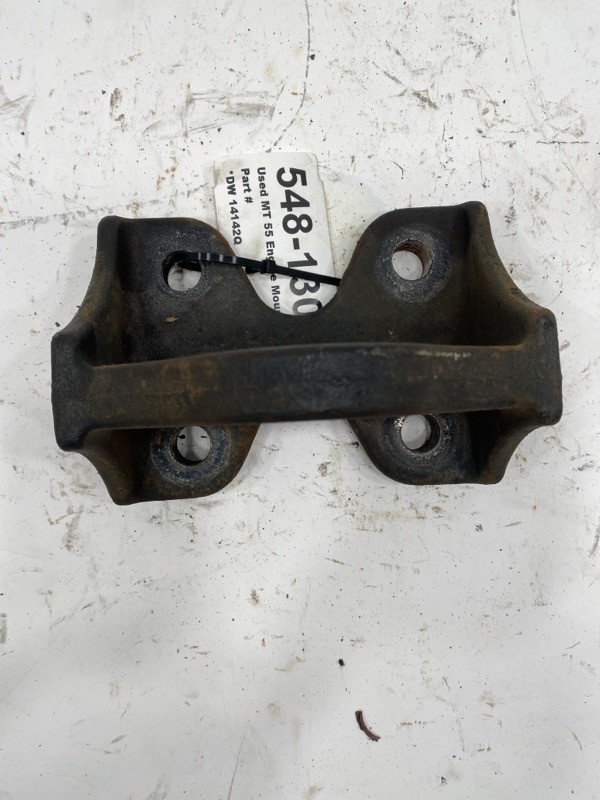 Freightliner MT55 Engine Mount 0126490000 (548-13025)