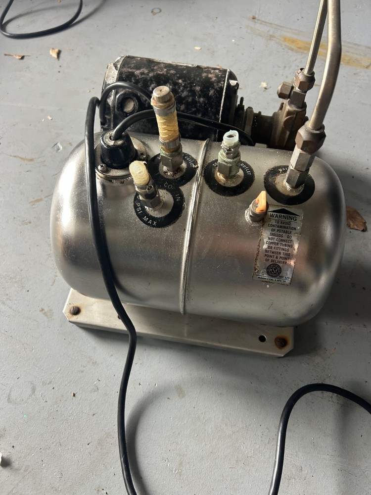 McCann's "Big Mac" E-Series Carbonator (Model E400397)