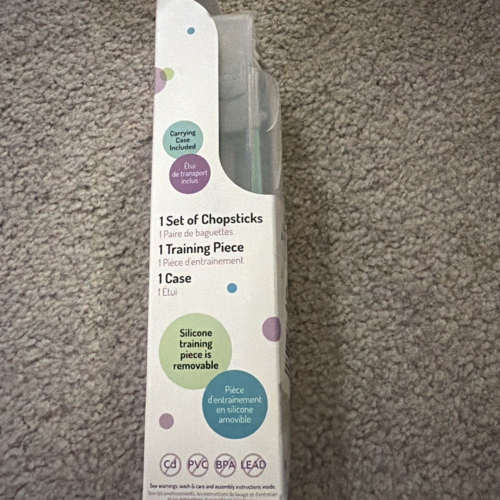 Training Chopsticks Melii Travel Case Cracked