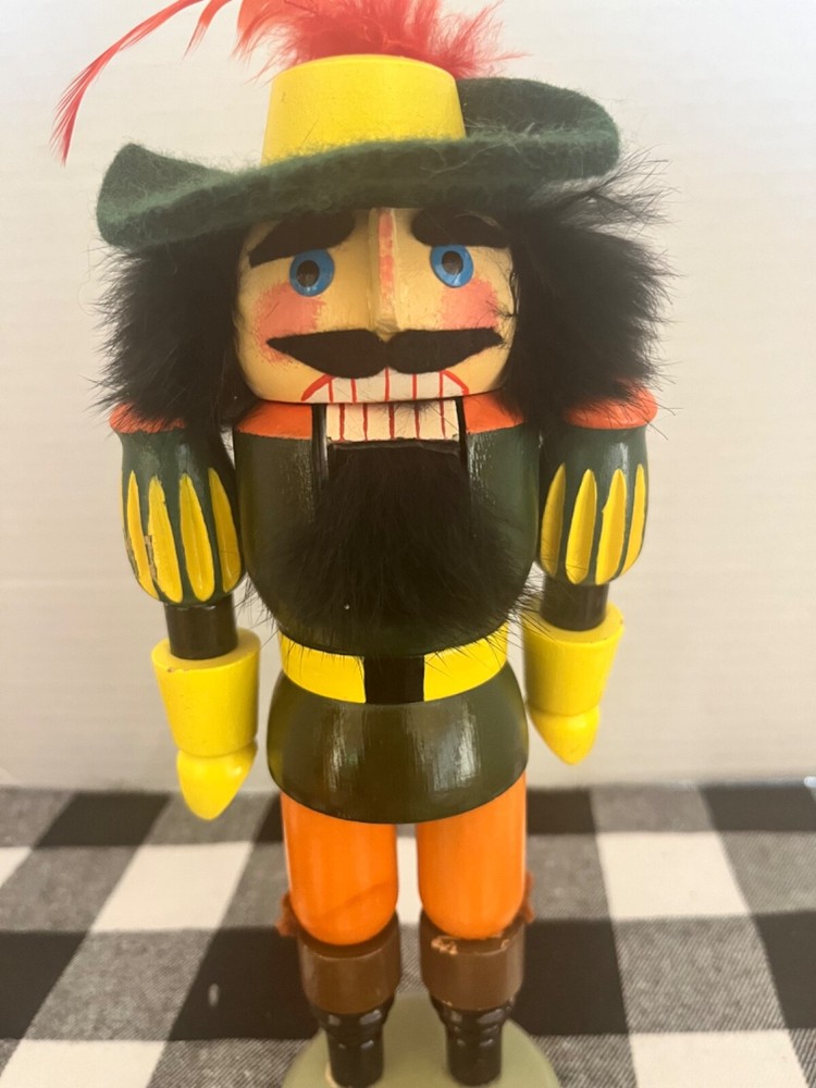 Vintage /Nutcracker/ 9"/