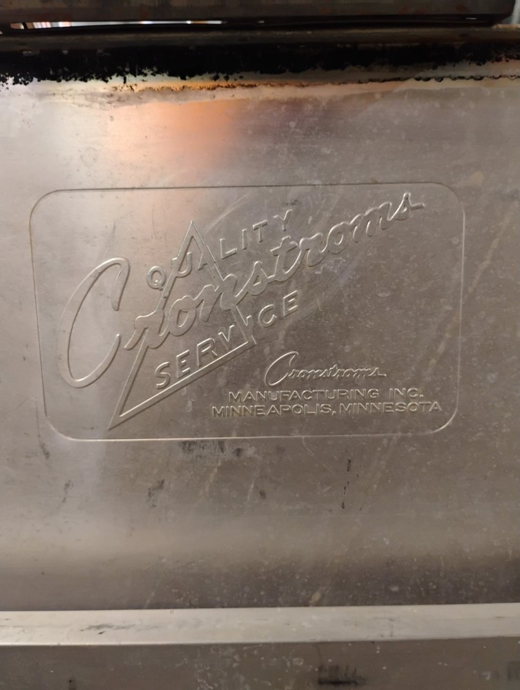 Vintage Pik-Nik Ice Chest
