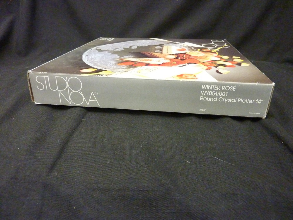 STUDIO NOVA WINTER ROSE PATTERN ROUND CRYSTAL PLATTER 14" DIAMETER NIOB