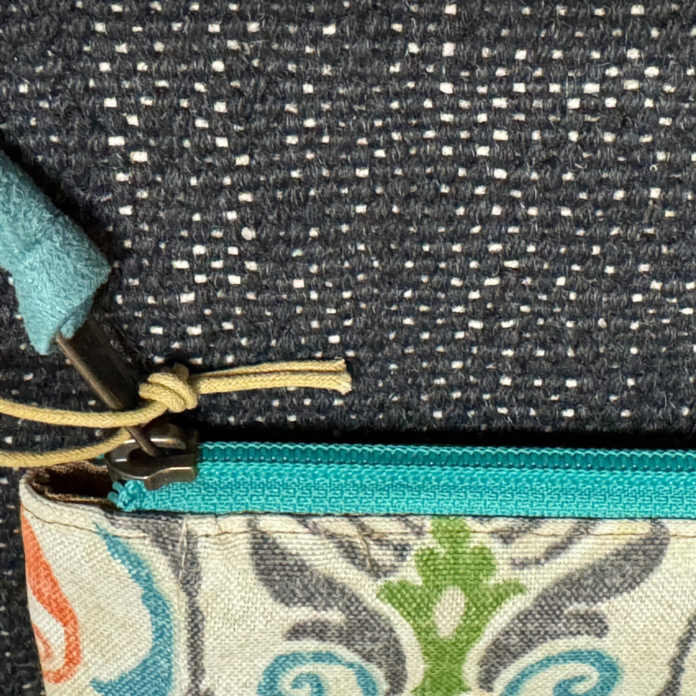 Atenti Circular Needle Case with Insert, Rambla Suzani Paisley Pattern