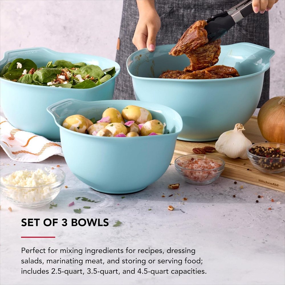 Universal Nesting Plastic Mixing Bowls