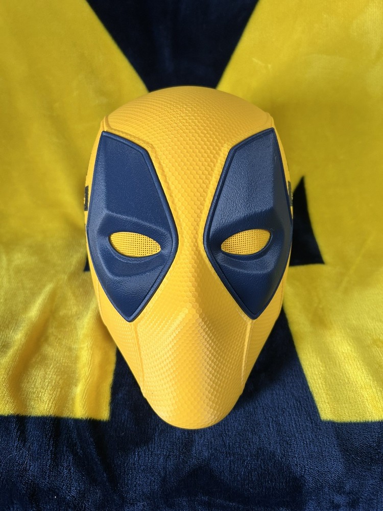Michigan WOLVERINES : Deadpool Helmet (3D Printed!) SUPER SICK ITEM
