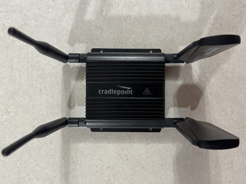 Cradlepoint IBR600B-LP4 LTE Router Untested