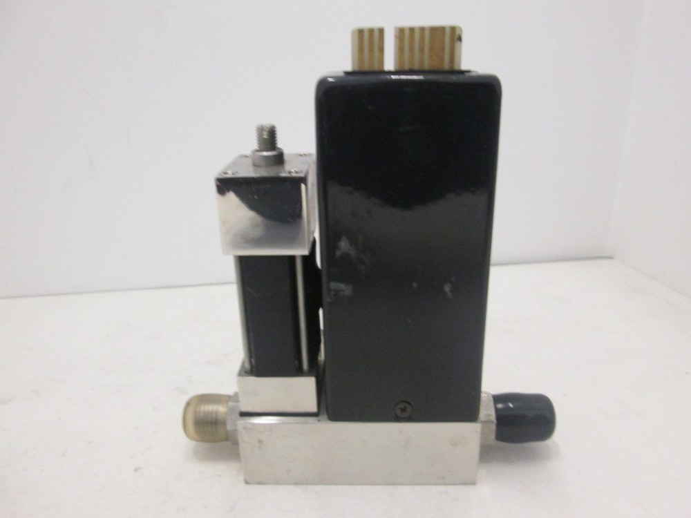 Unit UFC-1000, Mass Flow Controller MFC, O2, 2 SLM, Used