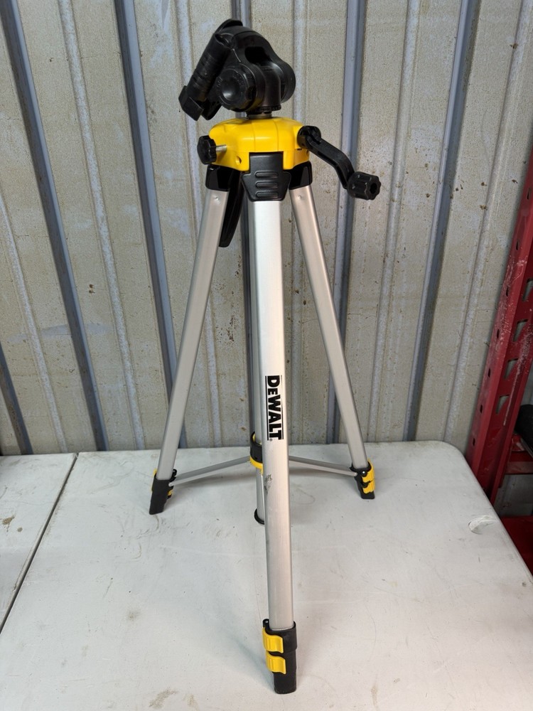 Dewalt Tripod DW0881T