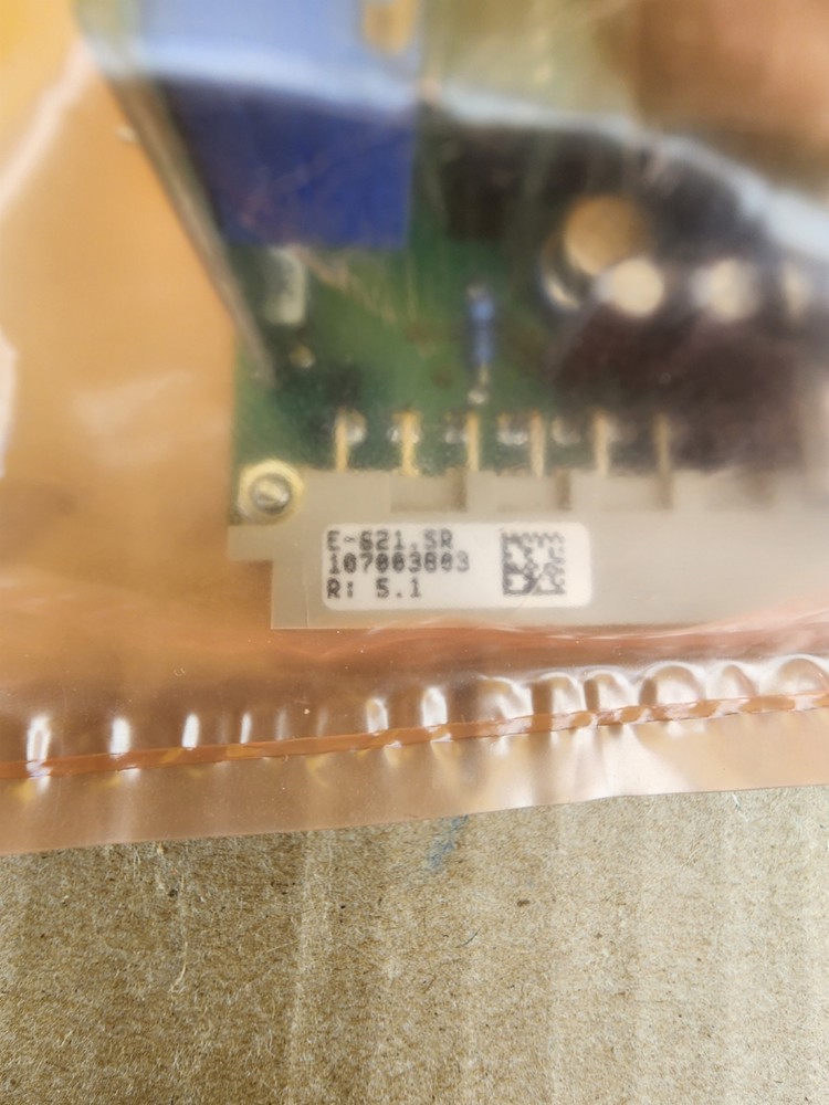 PI E-621.SR Piezo Amplifier/Servo Controller Module, 1 channel, RS-232, 30-130 V