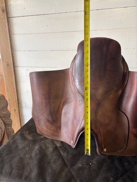 Saddle Seat English Kids Saddle, Brown Leather Size 17"