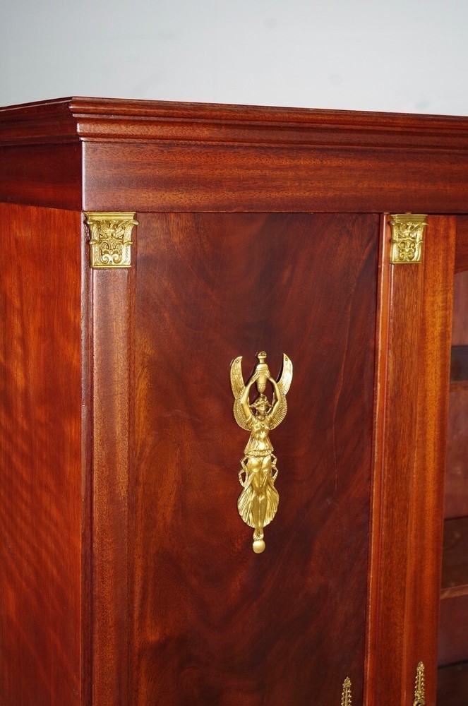 Empire style library, Return from Egypt