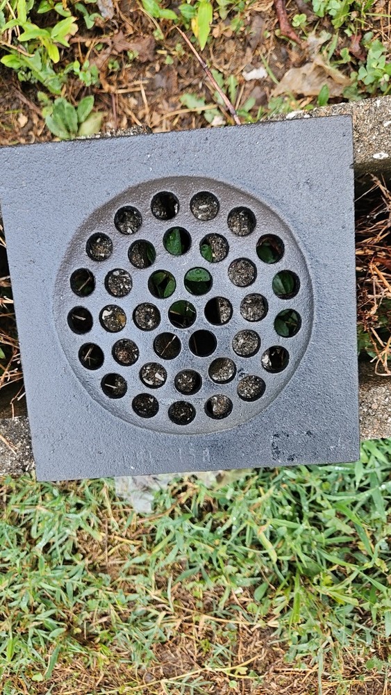 Cast Iron Square Grate ( 8 " ) * BRAND (JONES STEPHENS) **** $19.99