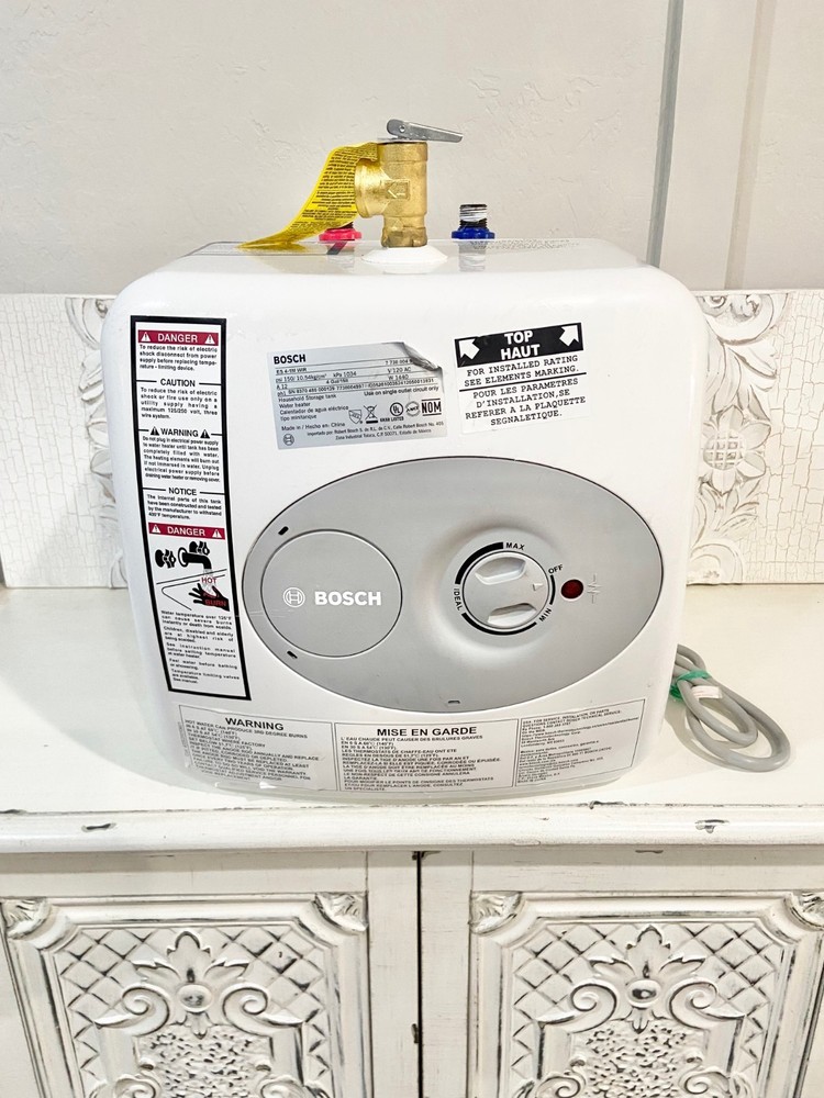 U24247 BOSCH Electric MiniTank Water Heater Tronic 3000 T 4Gallon ES4 G3D