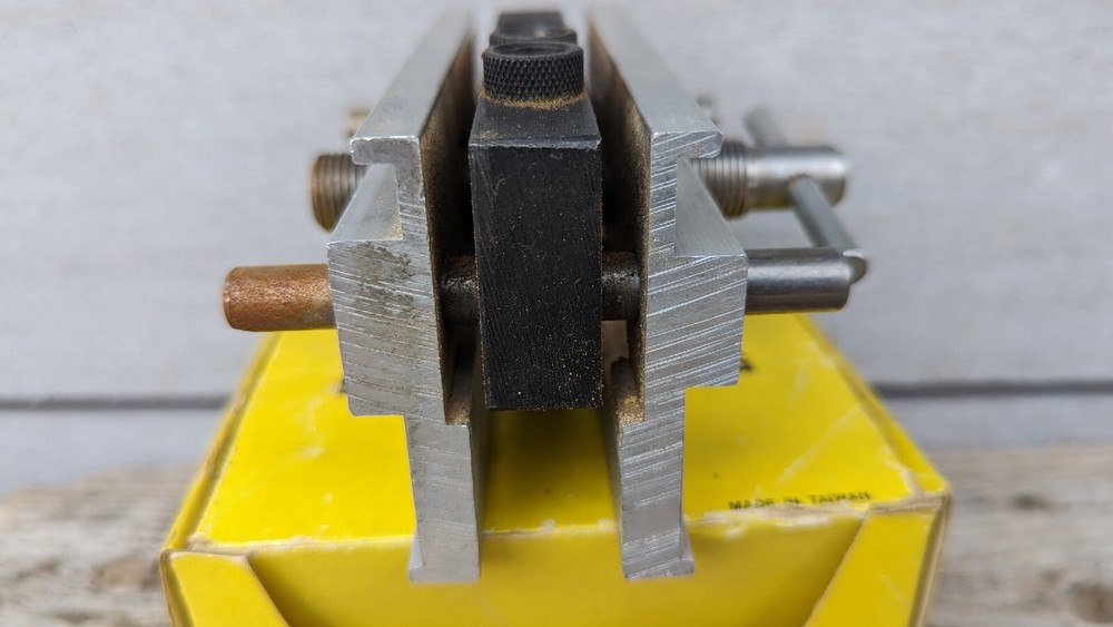 Doweling Jig Self Centering Wood Dowel Tool Clamp tool Precise Drilling VINTAGE