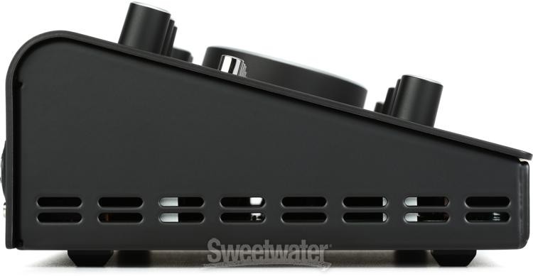 Behringer Studio L High-end Studio Control with VCA Control and USB Audio