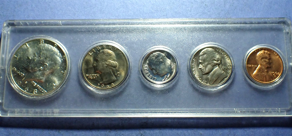 1968 Silver (Half) Mint Set  Five BU coins   Custom Holder