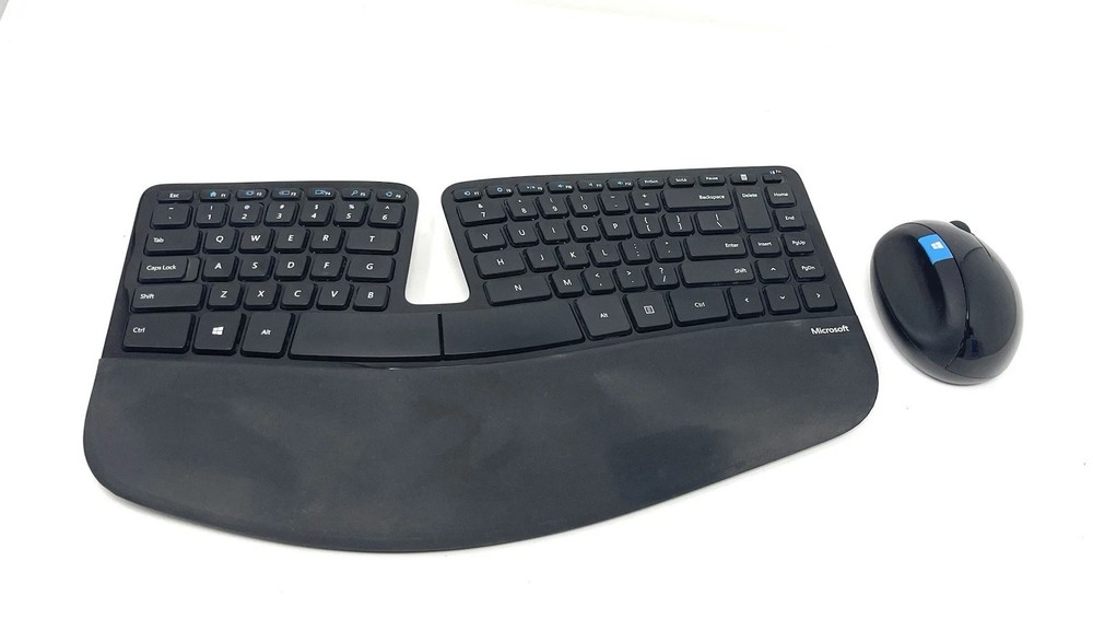 Microsoft Sculpt Ergonomic Desktop Ergonomic Mouse & Keyboard 1559, 1560