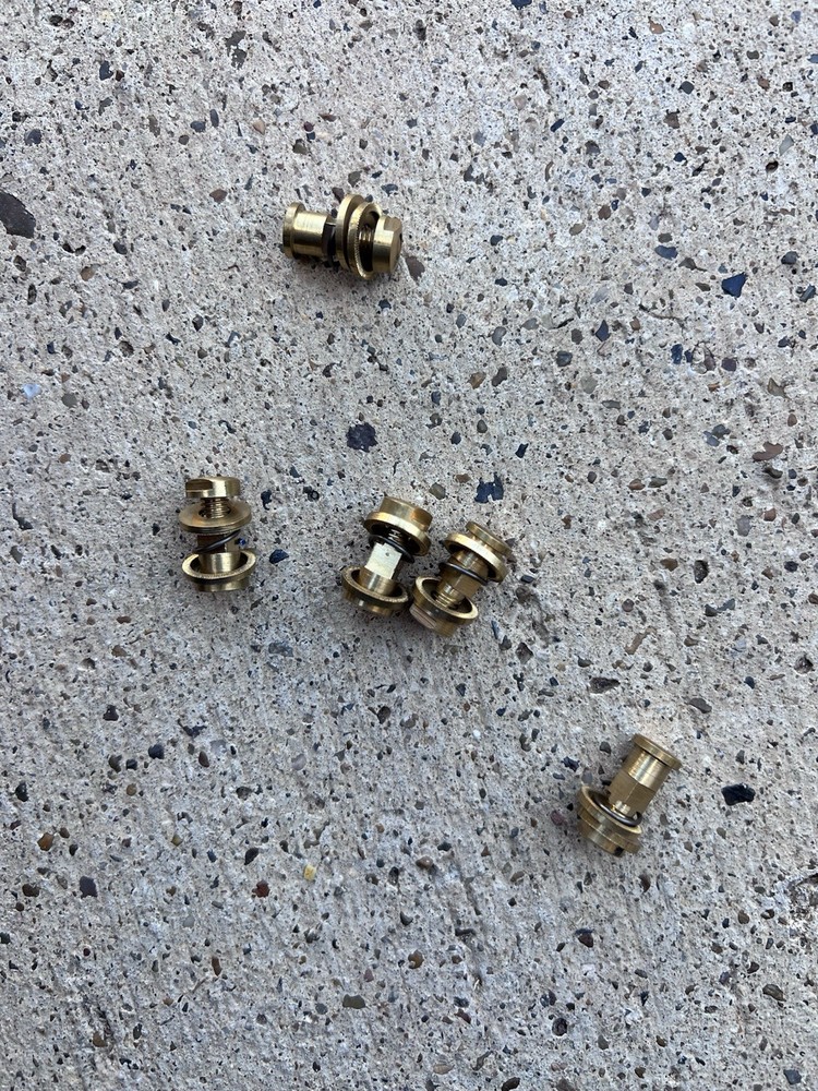 Universal Replacement Scissors Screws, Suitable for 8-10in Scissors / Shears