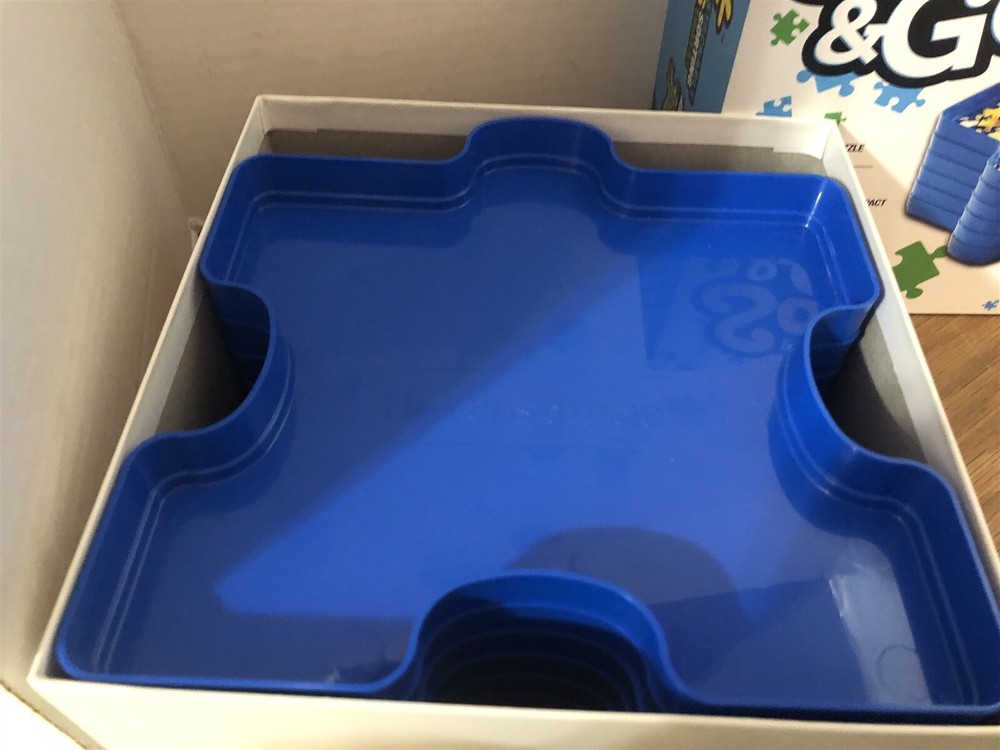 Ravensburger Puzzle Sort & Go! 6 Stackable Sorting Trays.