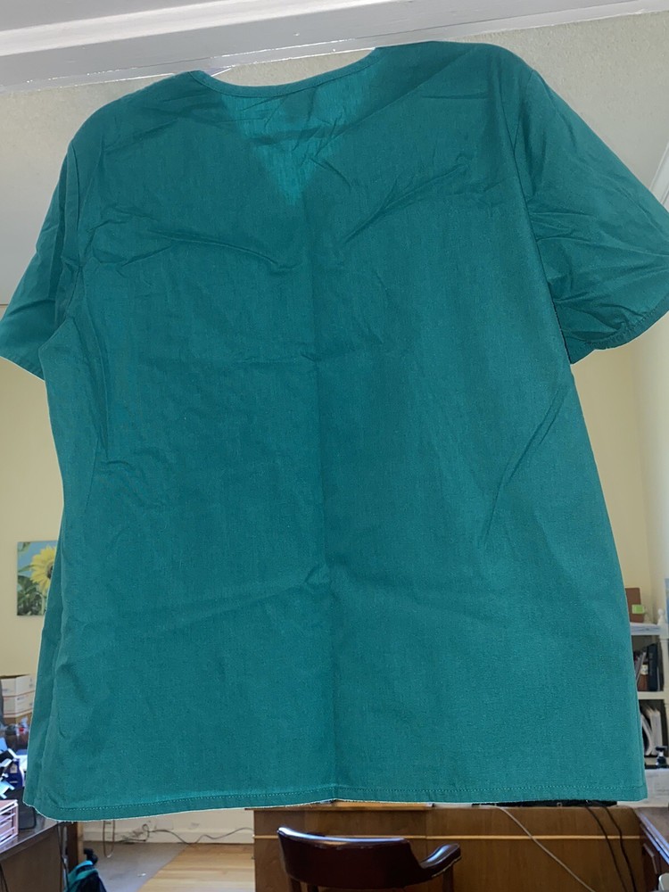 Women’s Scrub Sets (3)