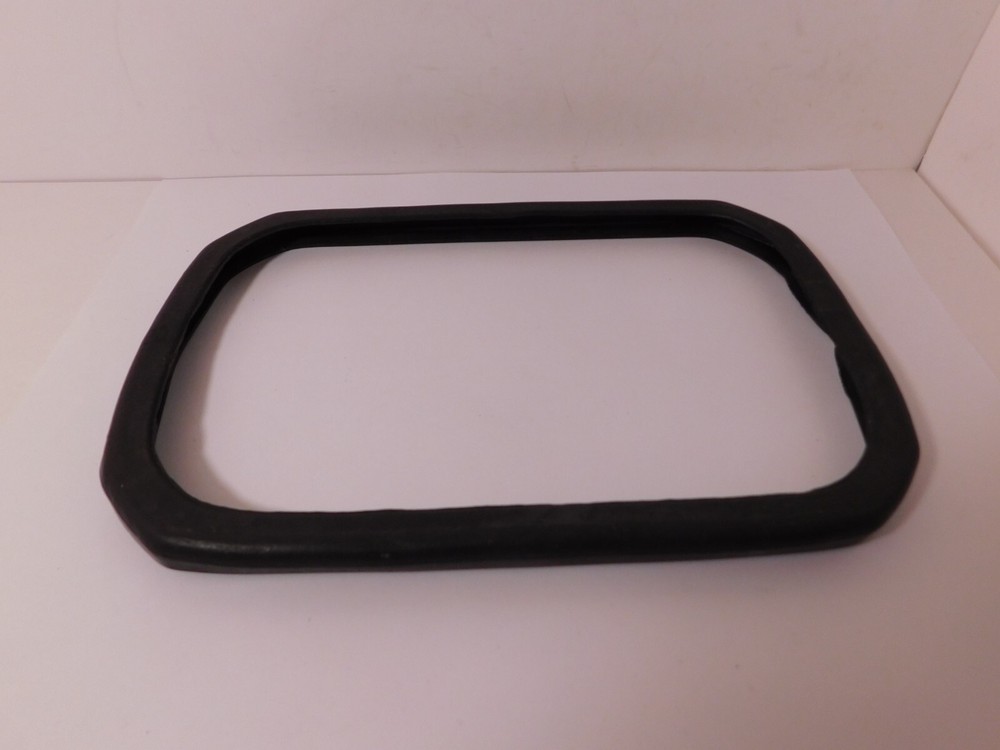 Original AUTOMATIC ELECTRIC BAKELITE A/E 40 BASE RUBBER GASKET & Good Condition