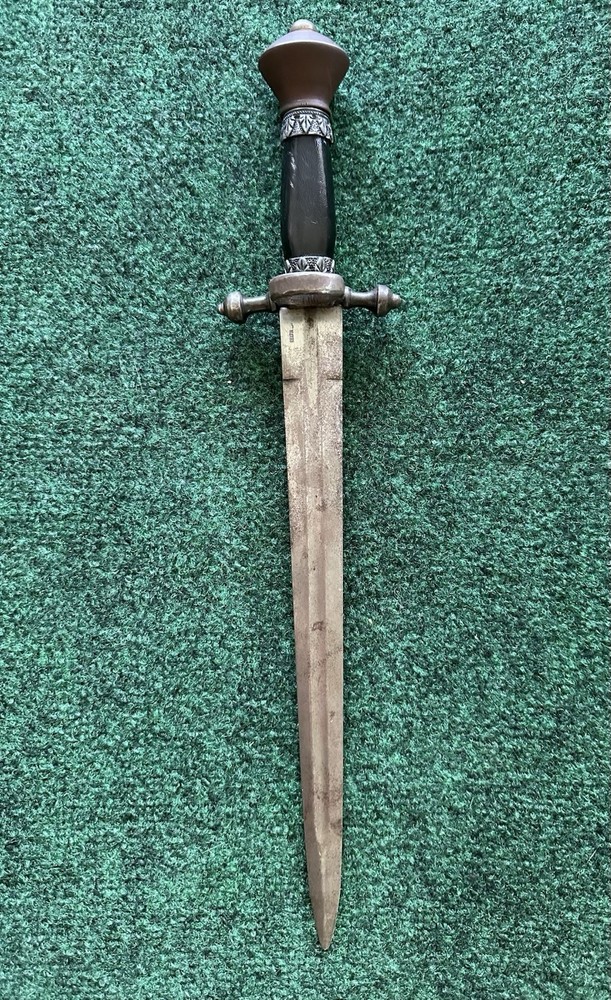 DEL TIN MADE PARRYING DAGGER