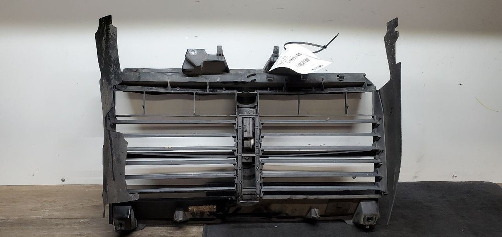 RAM1500 2014 Air Shutter 1176741