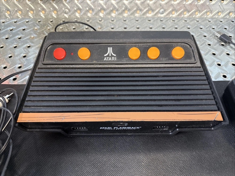 Atari Flashback 8 Gold Console with Wireless Controller