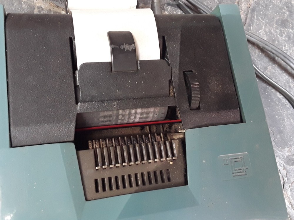 olivetti adding machine