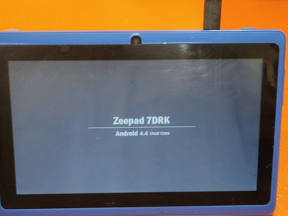 ⭐️⭐️⭐️⭐️⭐️ *AS IS - READ* Blue Zeepad 7DRK 7" Tablet Android Touchscreen Camera