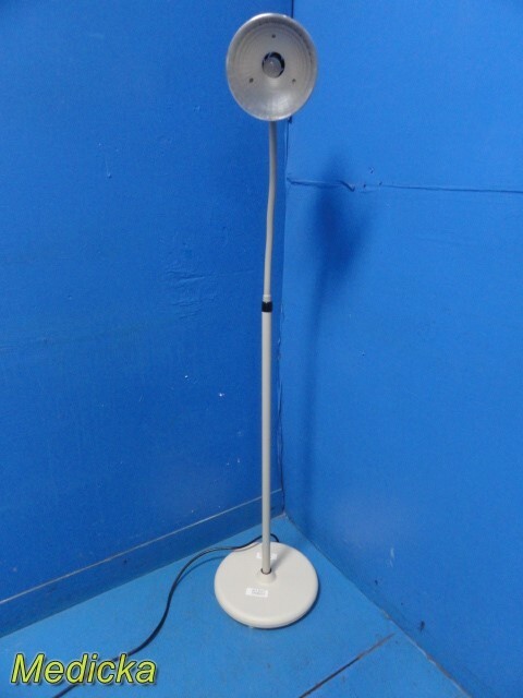 Moore Medical Model 70902 Basic Exam Light | Floor Stand | Flexible Neck ~36477