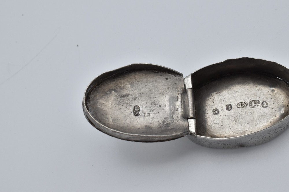 Georgian Sterling Silver Samuel Pemberton Pill Pot Patch Box 1816